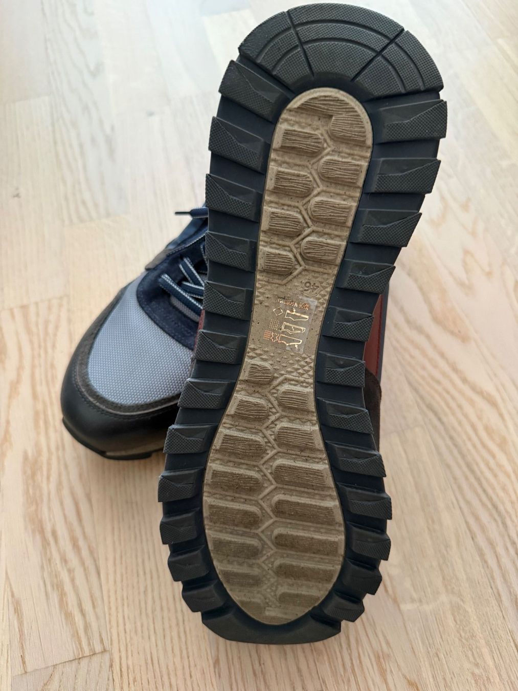 Herrenschuhe: Ambitious Silky Herren Schuh grey navy combi – Gebraucht aus Bülach von Katha28 2