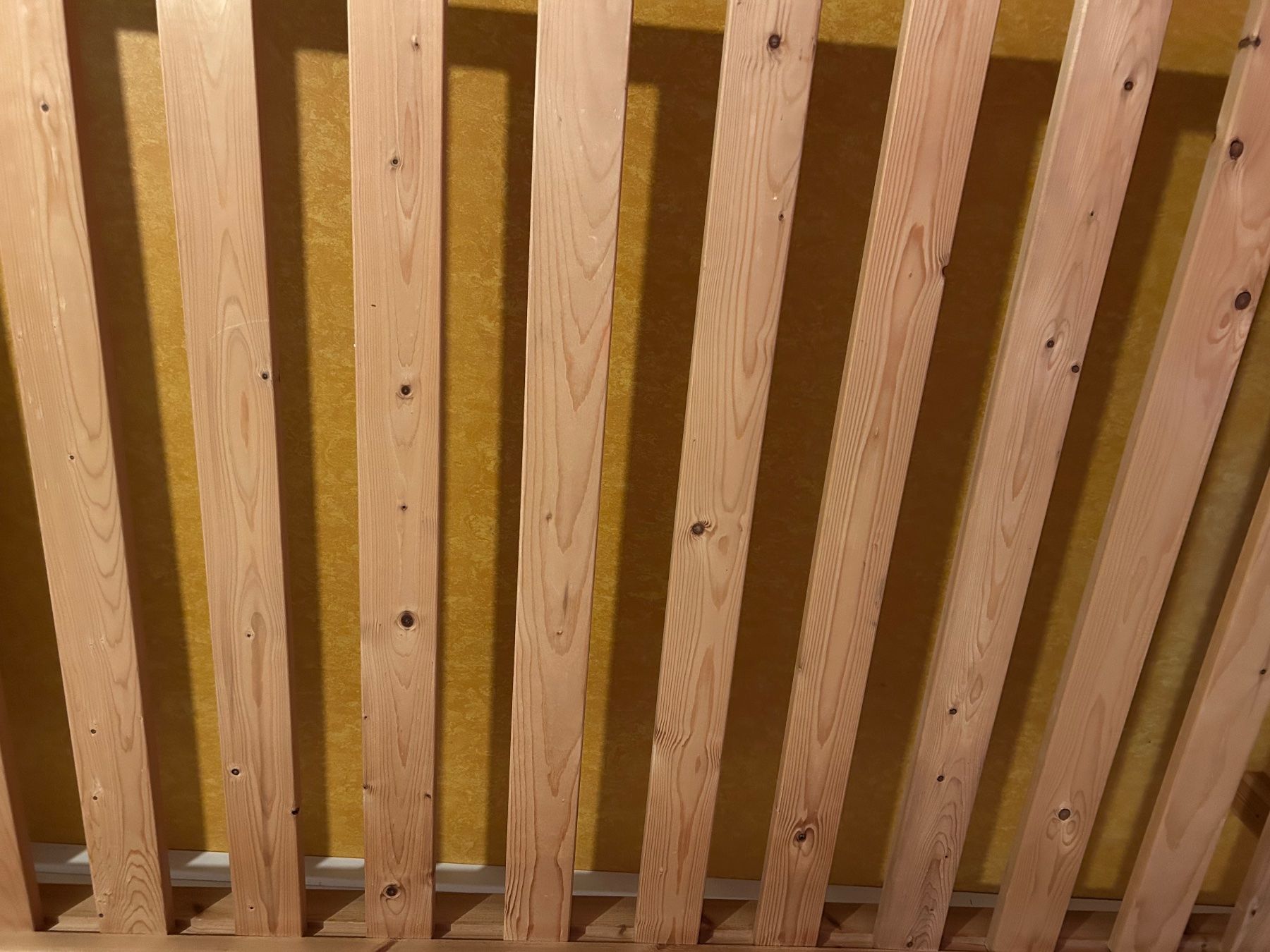 Ikea Letti: 90x190 Holzbett Kinder massiv/stabil – Usato da Oberwil b. Zug venduto da annecl 7