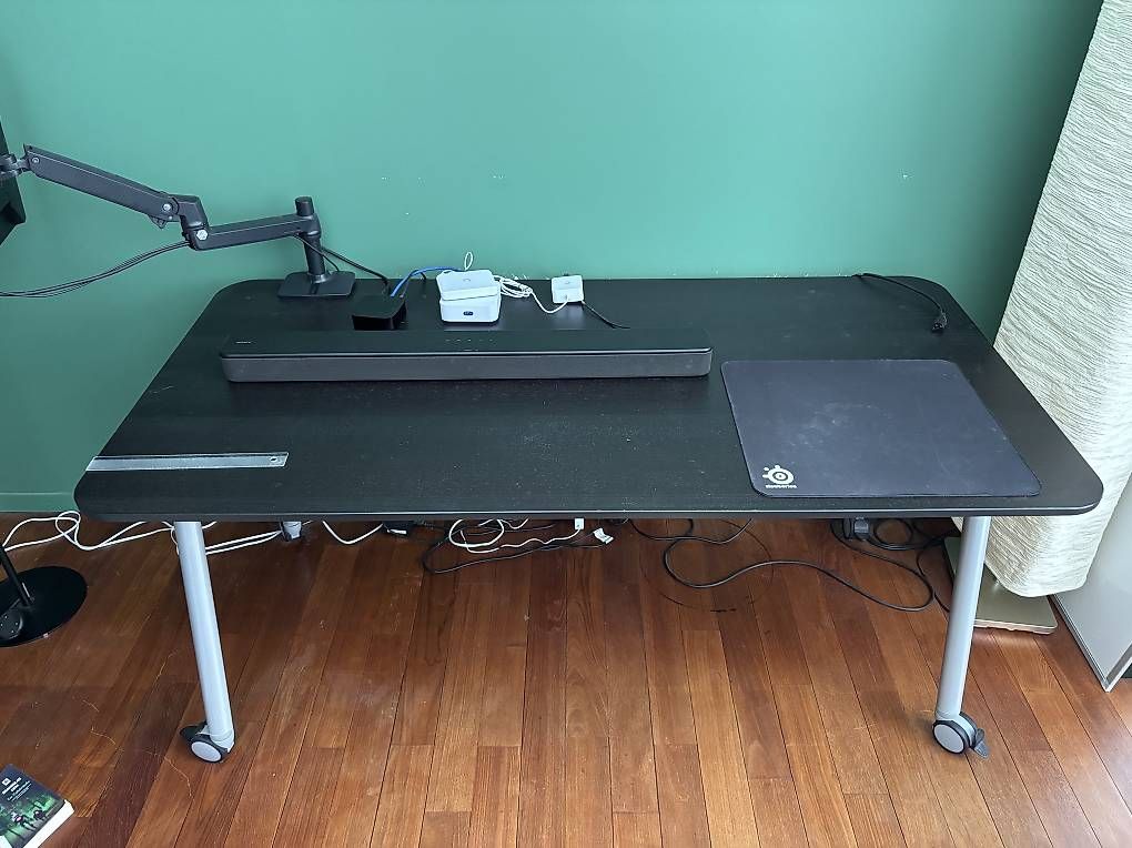 Scrivanie: Bureau 160x80 – Usato da Corsier GE venduto da Benorto