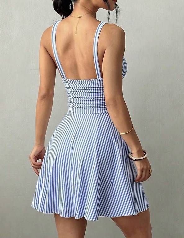 Shein Vestiti: Trägerkleid aus Strick – Nuovo (secondo la descrizione) da Höri venduto da loirinhax 1