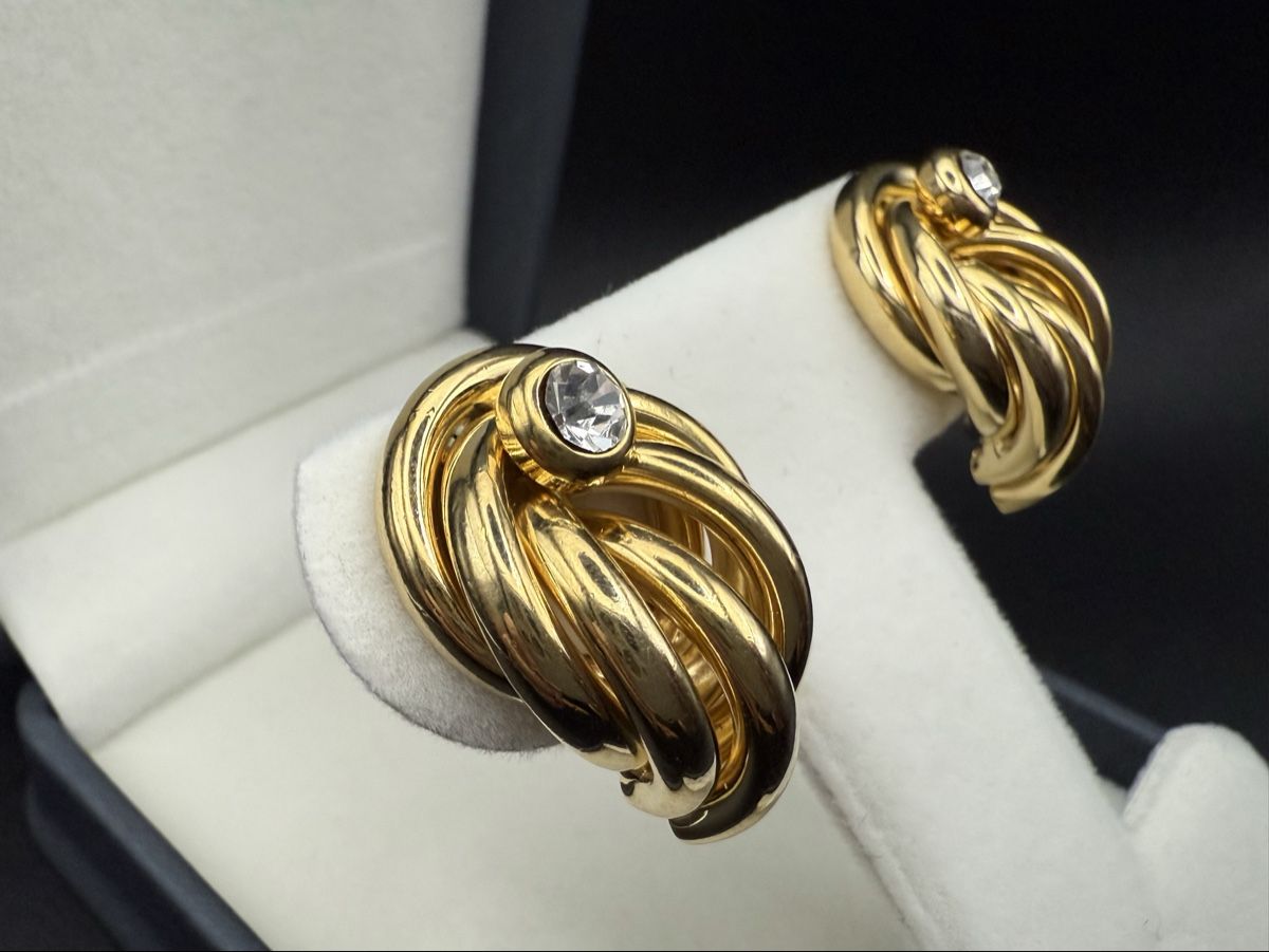 Orecchini pendenti & Orecchini a lobo: Goldfarbene Vintage-Ohrringe mit Strasssteinen – Usato da Lamone venduto da LaCantinaMagica 3