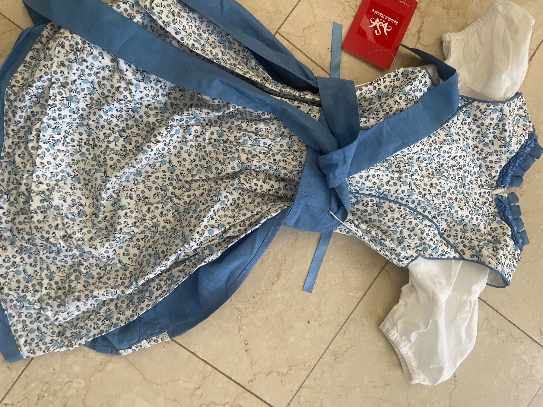 Vestiti & Gonne: Girls Dirndl Inkl Bluse – Nuovo (secondo la descrizione) da Flüelen venduto da AU10 2