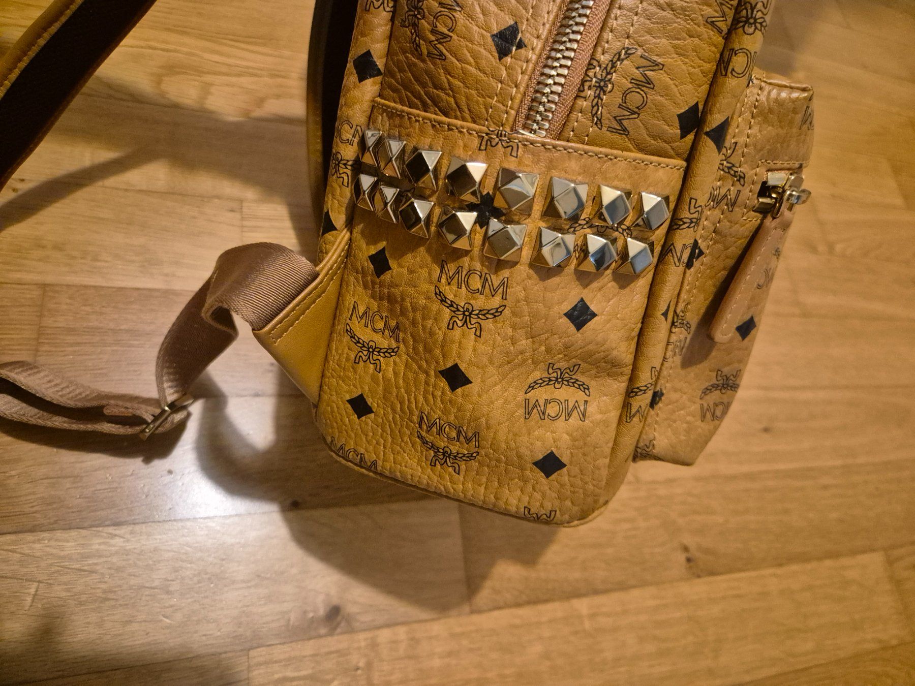 Mcm Zaini: MCM Rucksack – Usato da St. Gallen venduto da suz_l6zz 3