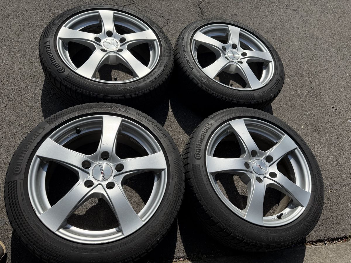 Continental Pneus & Kompletträder: BMW E46 Dezent 17 Zoll Winter Continental – Gebraucht aus Mollis von BSL10