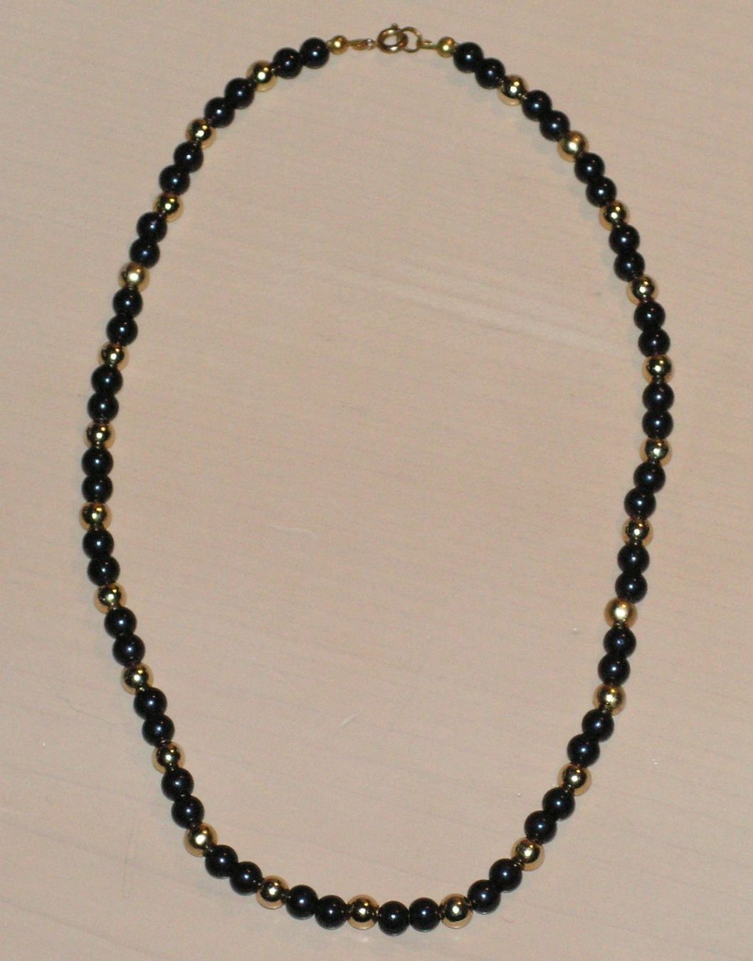 Catenine: Halskette 43 cm, 2-farbig – Usato da Oberriet SG venduto da Manick