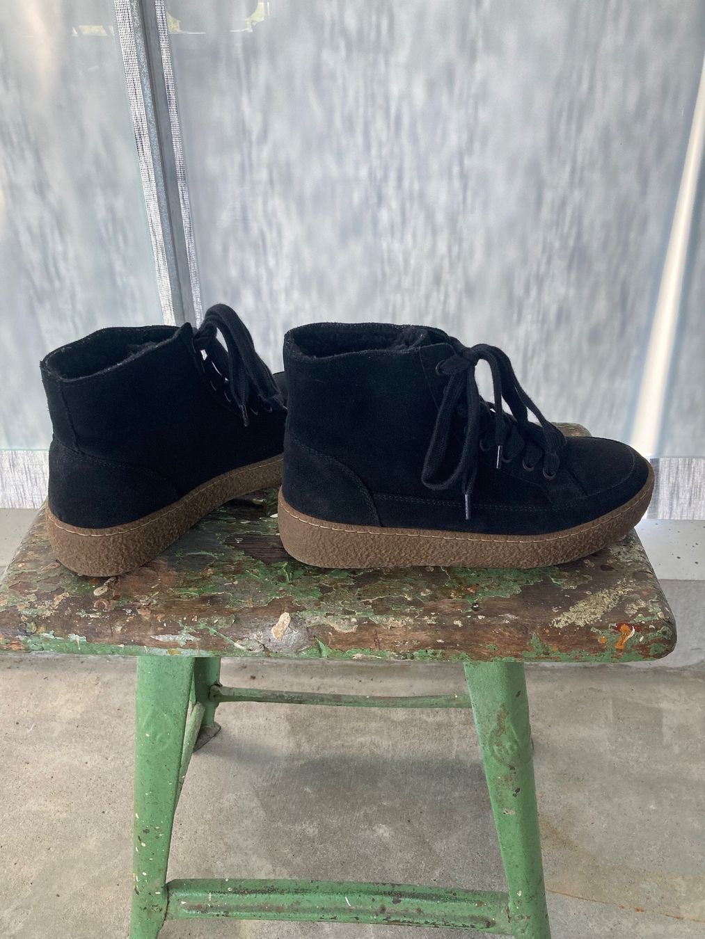 Navyboot Damenschuhe: Sneaker – Gebraucht aus Rorschach von Loonimuh 4