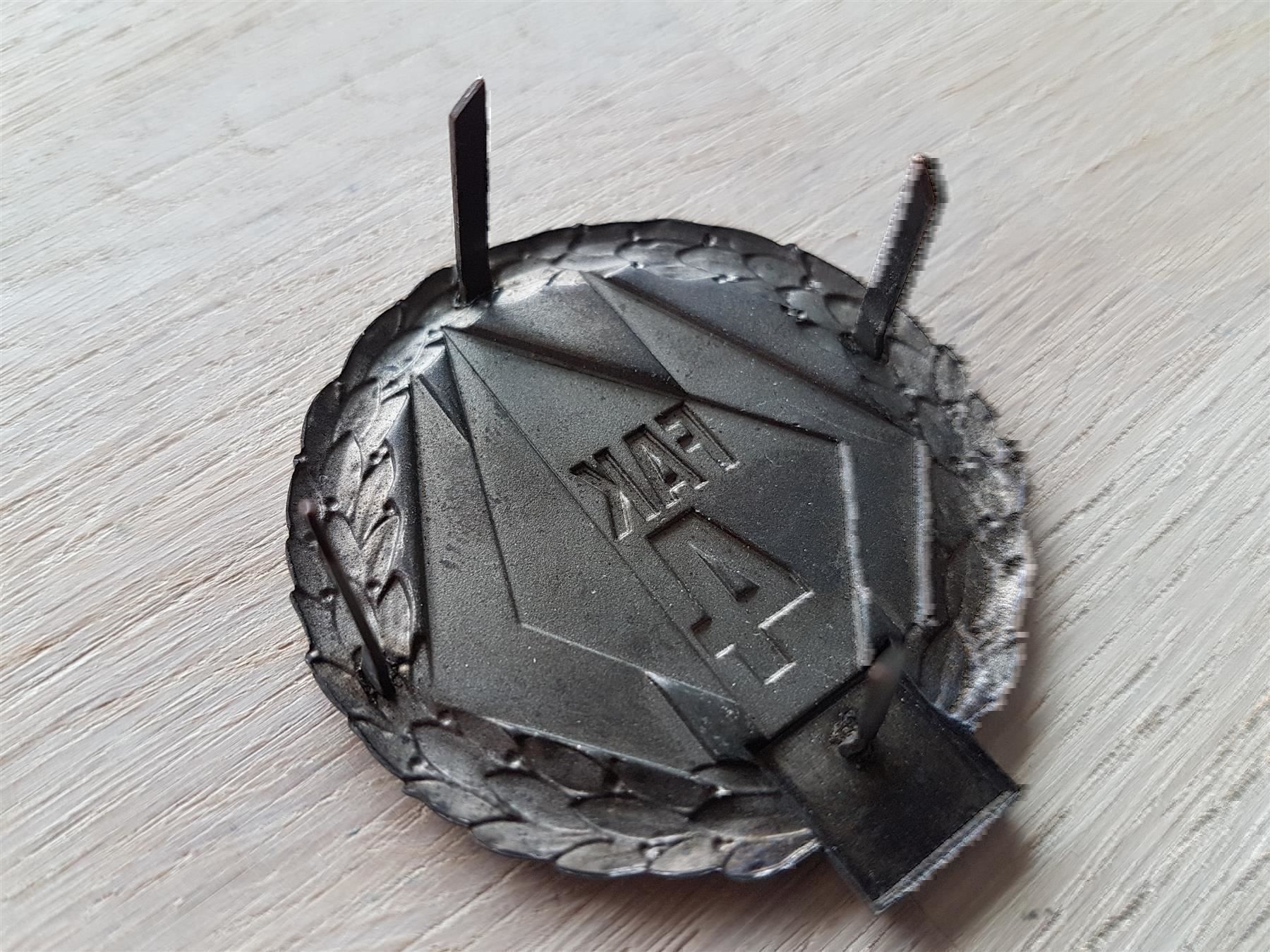 Placchette & Badge: Béret Emblem FAK 4 – Usato da Erlinsbach venduto da S700 1
