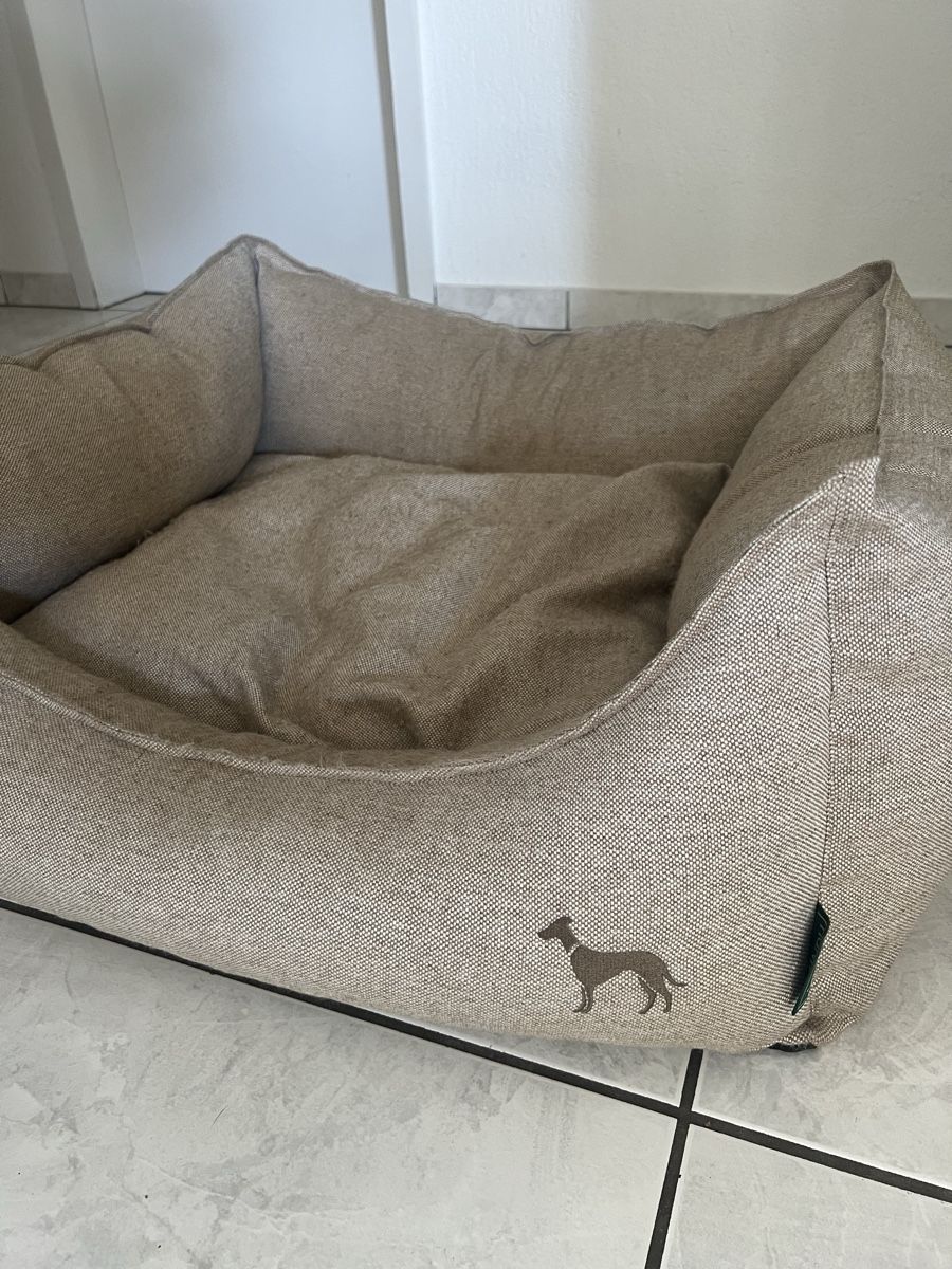 Hunter Liege- & Schlafplätze: Hundebett Hunter – Gebraucht aus Einsiedeln von Miri.98 1
