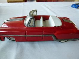 Blech - US Cabrio in rot - schöner Zustand - ca 1:18