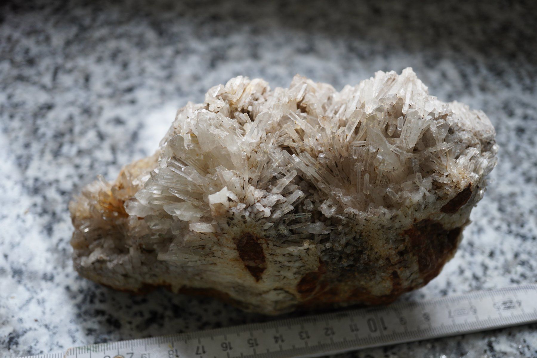 Minerali & Pietre curative: Nadelquarz  AUf Matrix    ab 1.- Rauserverkauf – Nuovo e nell'imballaggio originale da Eschenbach SG venduto da topstone 4