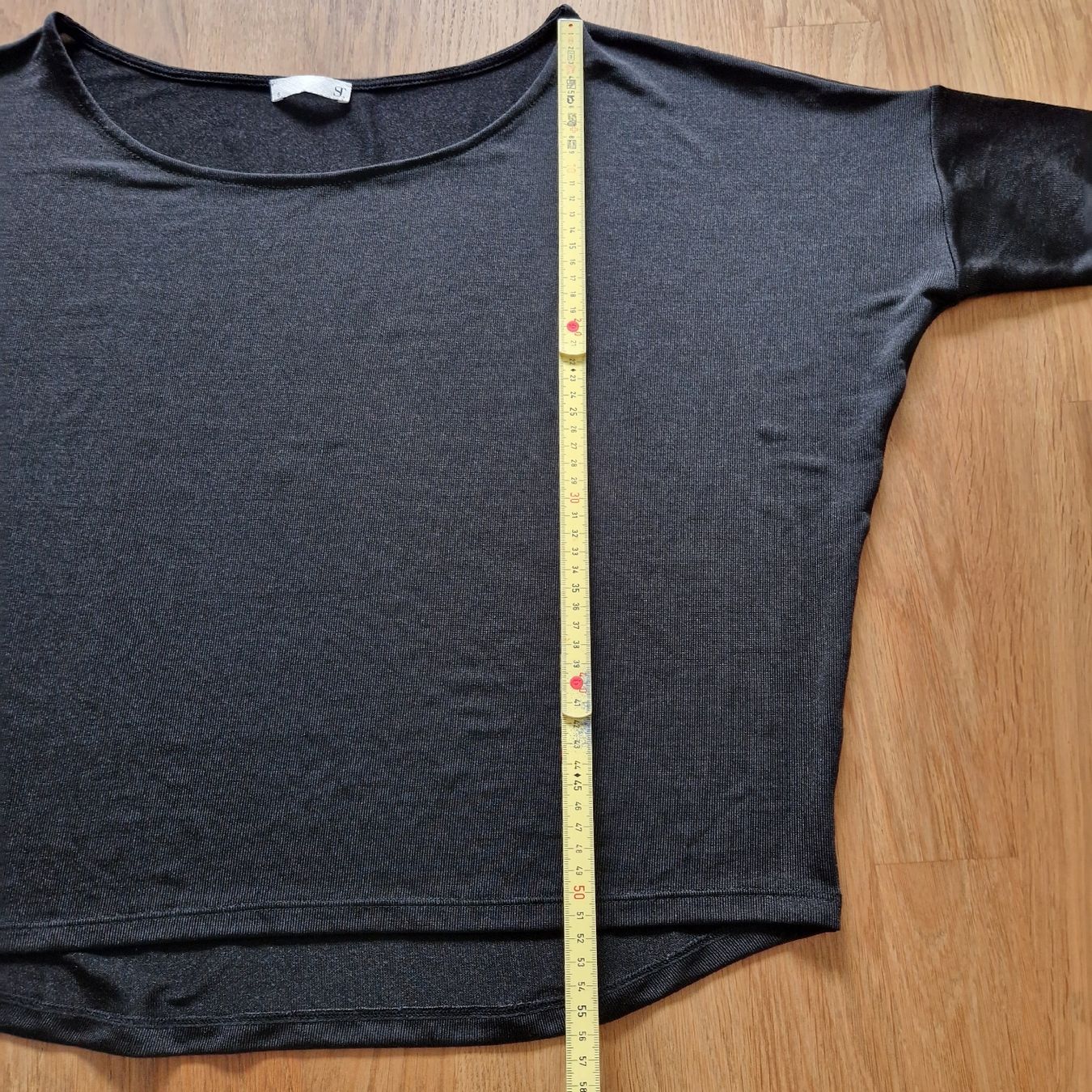 T-shirt: Schwarzes Oberteil,  Gr S - oversitzed, locker luftig – Usato da Nendeln venduto da witr_gliabt 3