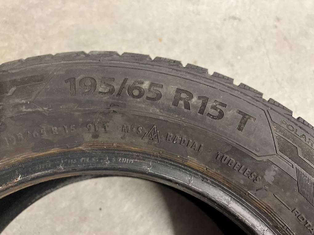 Pneus & Kompletträder: Pneus hiver 195/65R15 Barum  – Gebraucht aus Aigle von Sub087 2