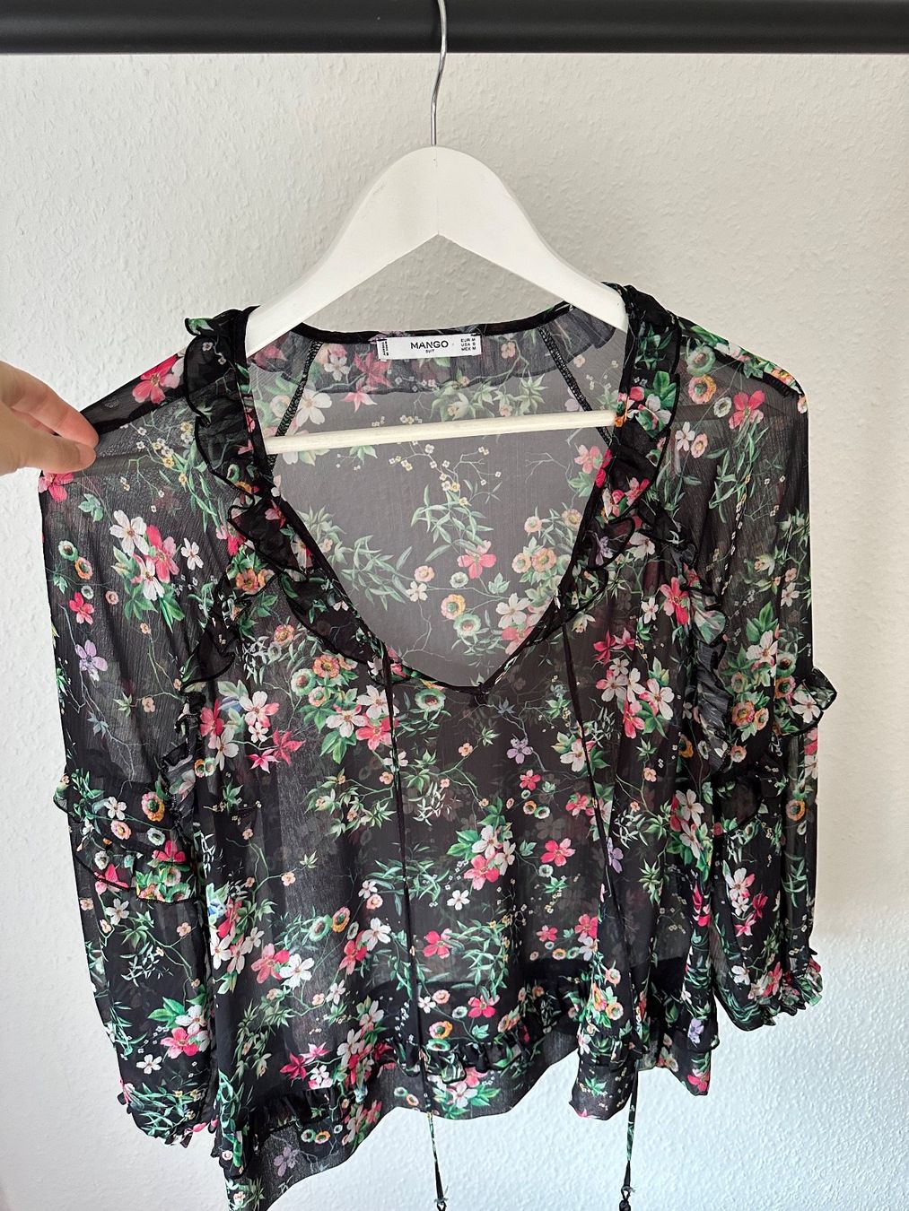 Mango Top: Jolie blouse MANGO – Usato da Genève venduto da Kamill79