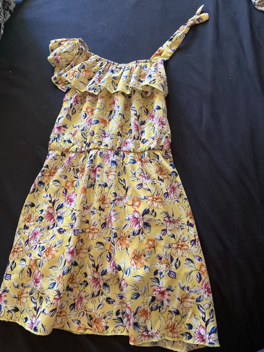 Kleider & Röcke: Sommerkleid 3-7 Jährig – Gebraucht aus Effingen von Schwarzefina