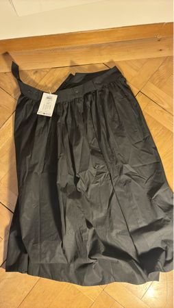 Rock schwarz Grösse 38 neu mit Etikette
