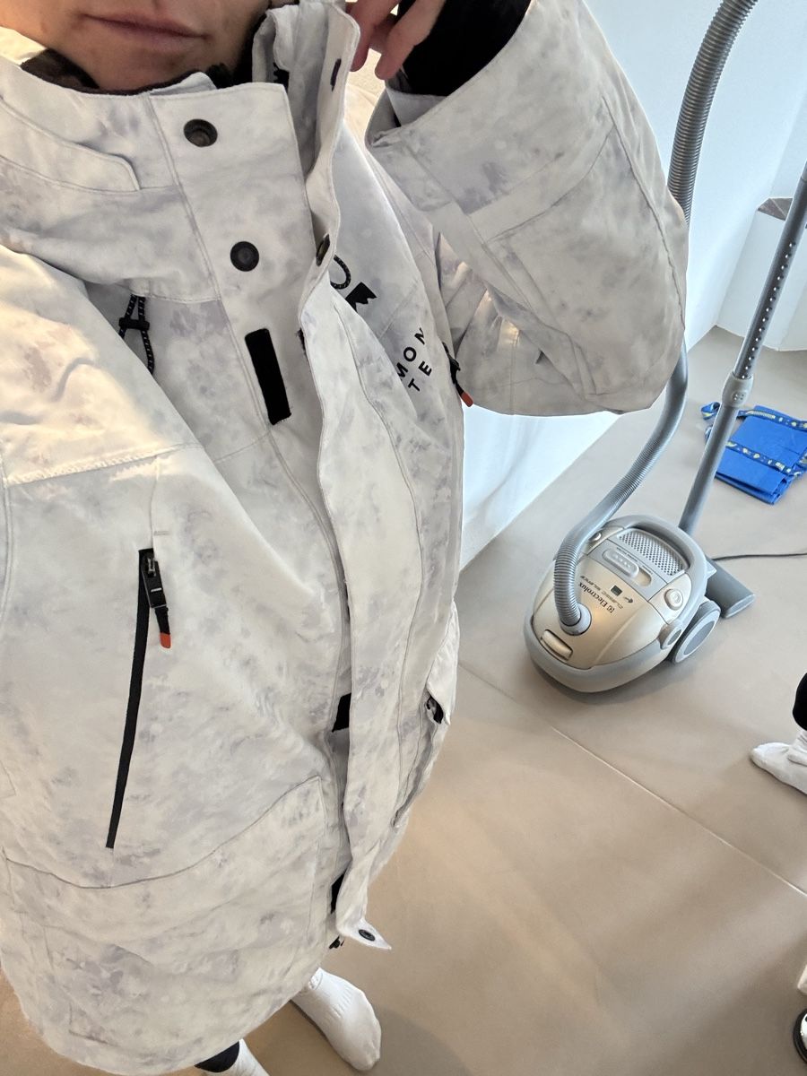 Montec Giacche: Winterjacke Montec neuwertig, Grösse 38 – Usato da Zürich venduto da sch_699l