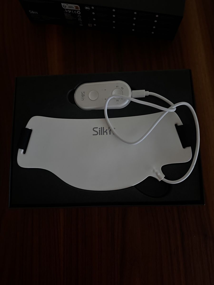 Masken: Silklin Halsmaske Weiss neuwertig – Gebraucht aus Kriens von Pilatu