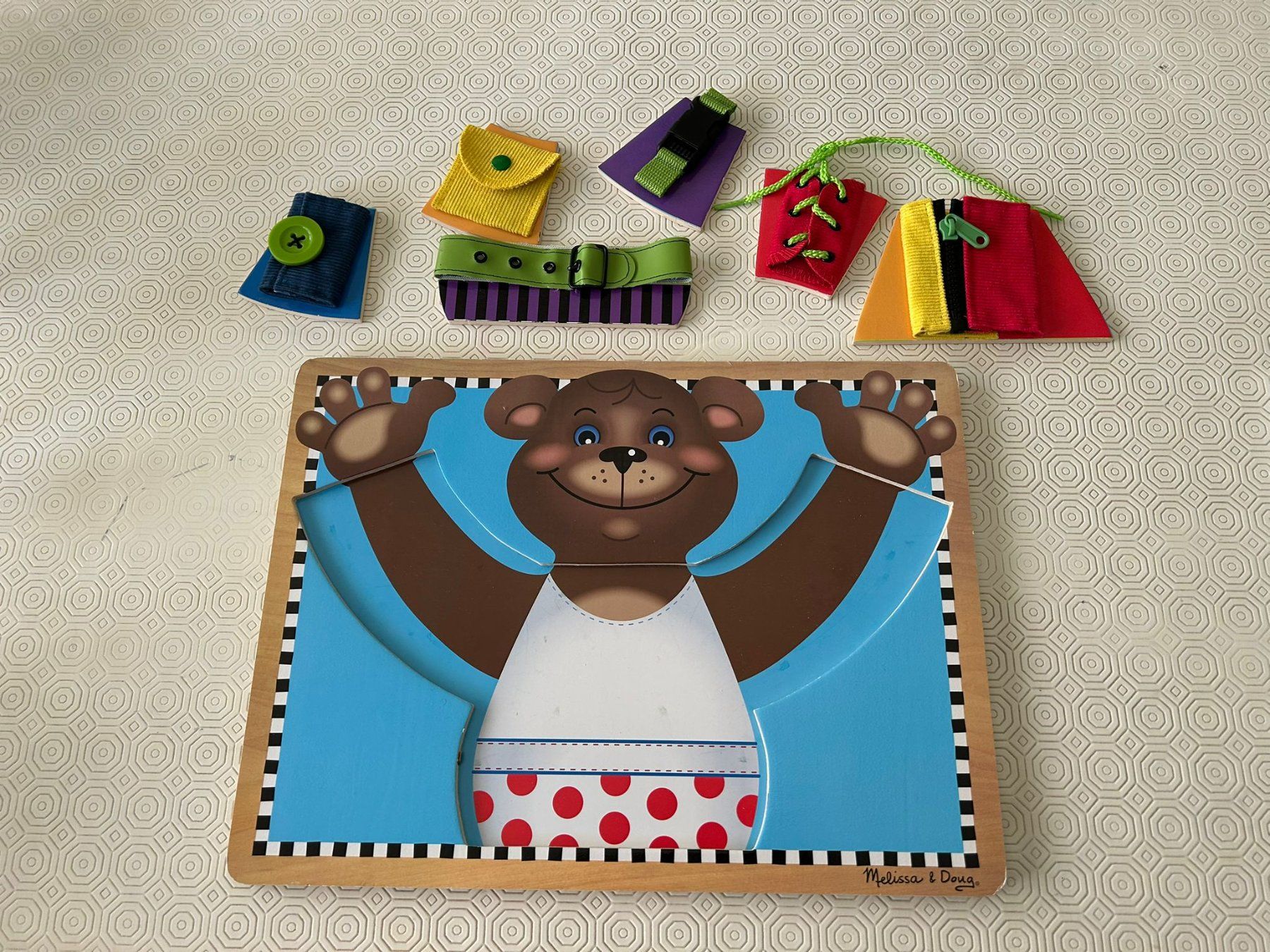 Giochi: Gioco orsetto in legno "allacci" Melissa & Doug – Usato da Melano venduto da H-Sara 2
