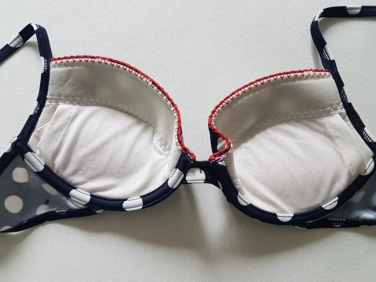 Esprit Costumi da bagno & Bikini: Esprit Bikini Gr.34/36 Cup B – Nuovo (secondo la descrizione) da St.Gallen venduto da Puppa 3