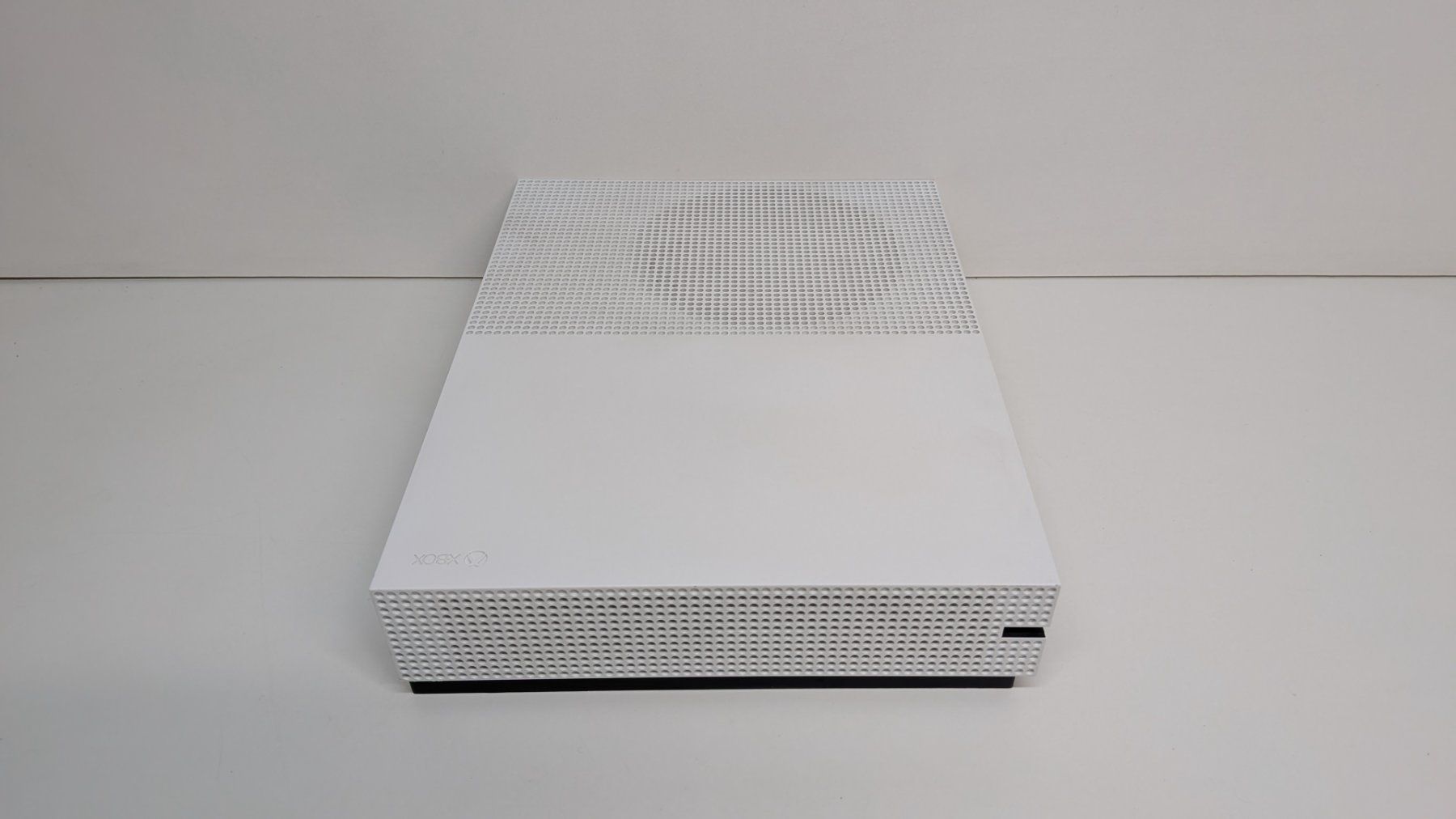 Microsoft Konsolen: Microsoft Xbox One S mit Controller, 365 GB – Gebraucht aus Menziken von mame18 4