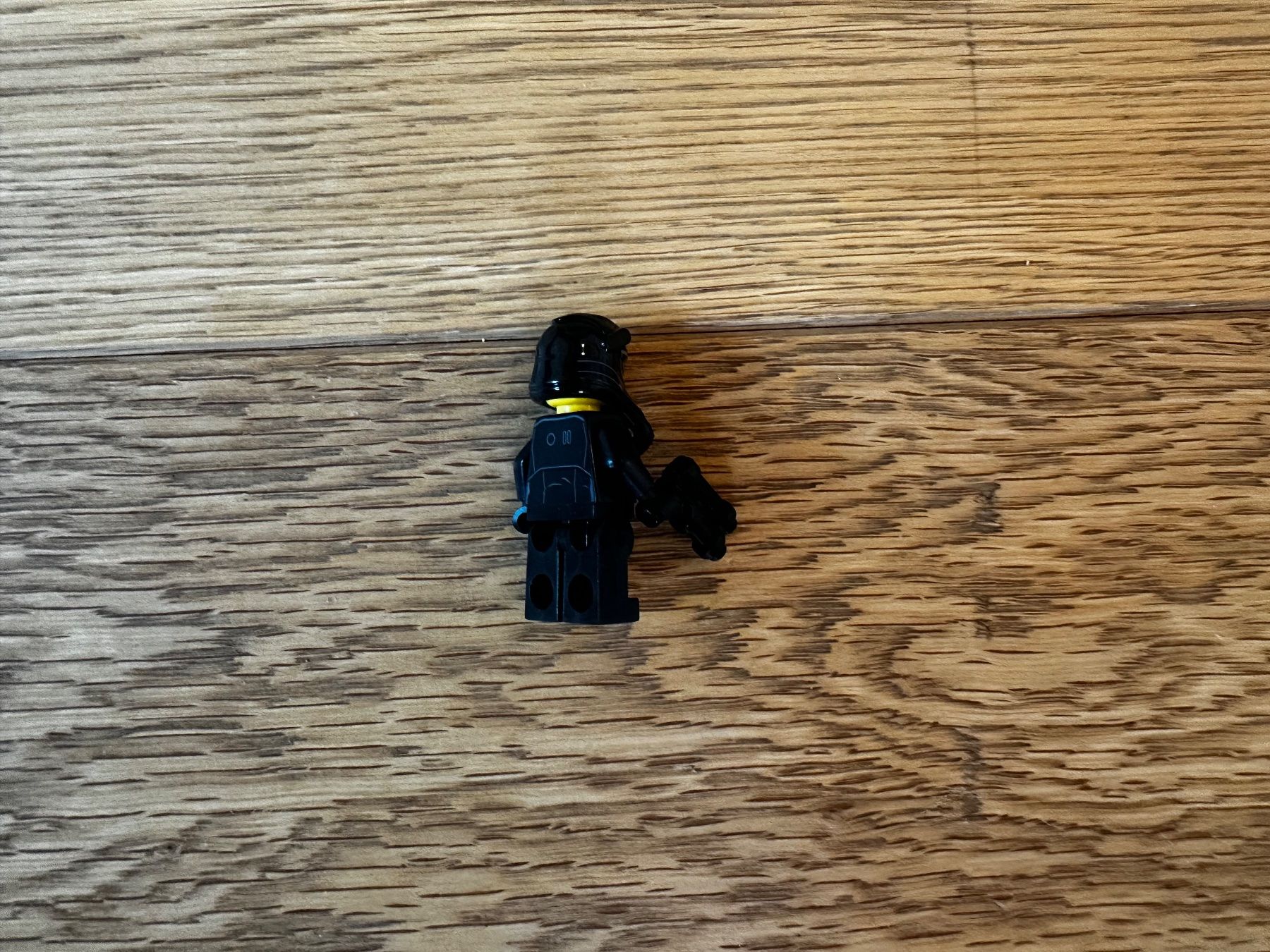 Lego Giocattoli: LEGO Star Wars TIE Pilot Minifigur mit Blaster – Usato da Hilterfingen venduto da MeinEintrag2123 1