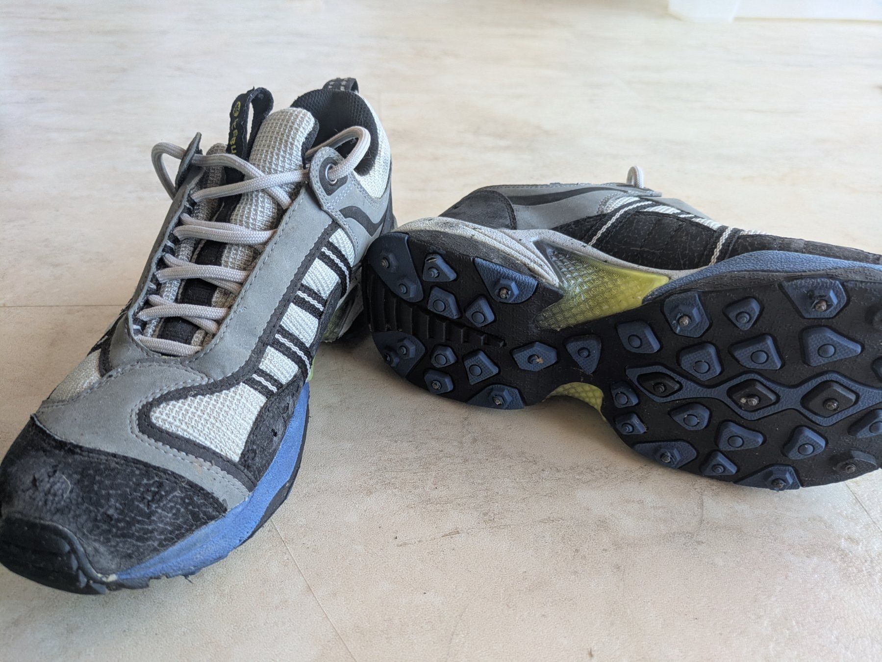 Scarpe da uomo: ICEBUG Schuhe mit Spikes – Usato da Lyss venduto da Andromeda12