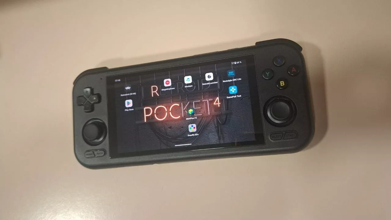 Retroid Console: Retroid Pocket 4 + Dock – Usato da Villeret venduto da 450_bushma 7
