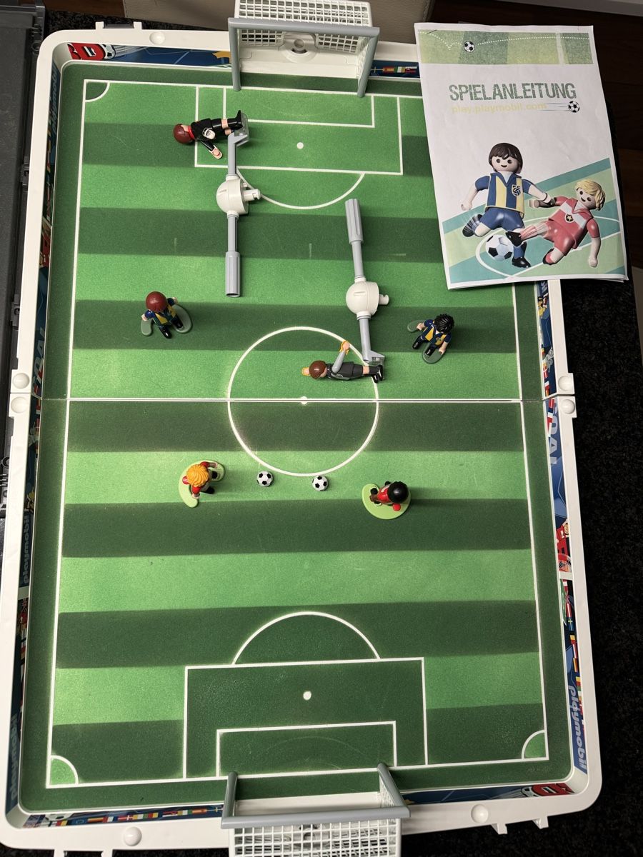 Playmobil Giocattoli: Playmobil Tischkicker – Usato da Lengnau AG venduto da Soleil78