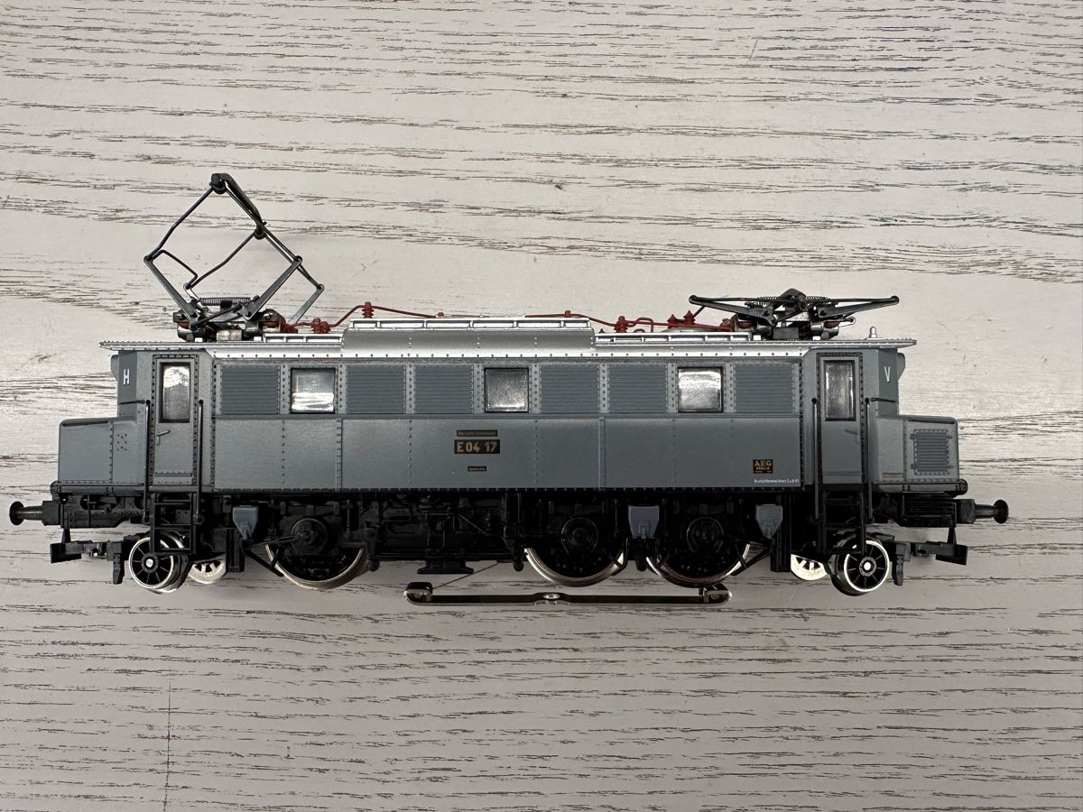 Märklin Modelleisenbahnen: Märklin 3100 DRG E04 17 – Gebraucht aus Lupsingen von New-Haven 2