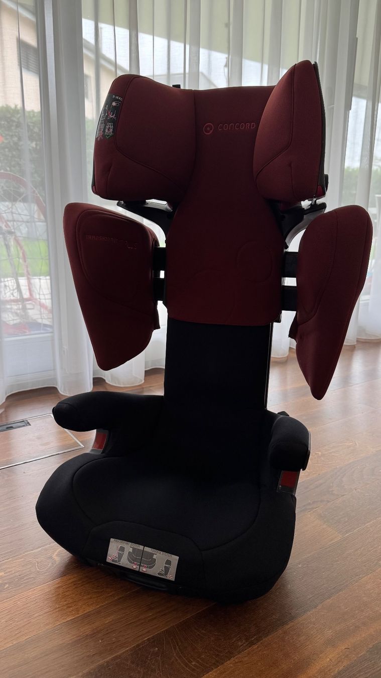 Concord Seggiolini per auto: Concord Transformer XT Plus - Kinderautositz – Usato da Rütihof venduto da TGE123 1