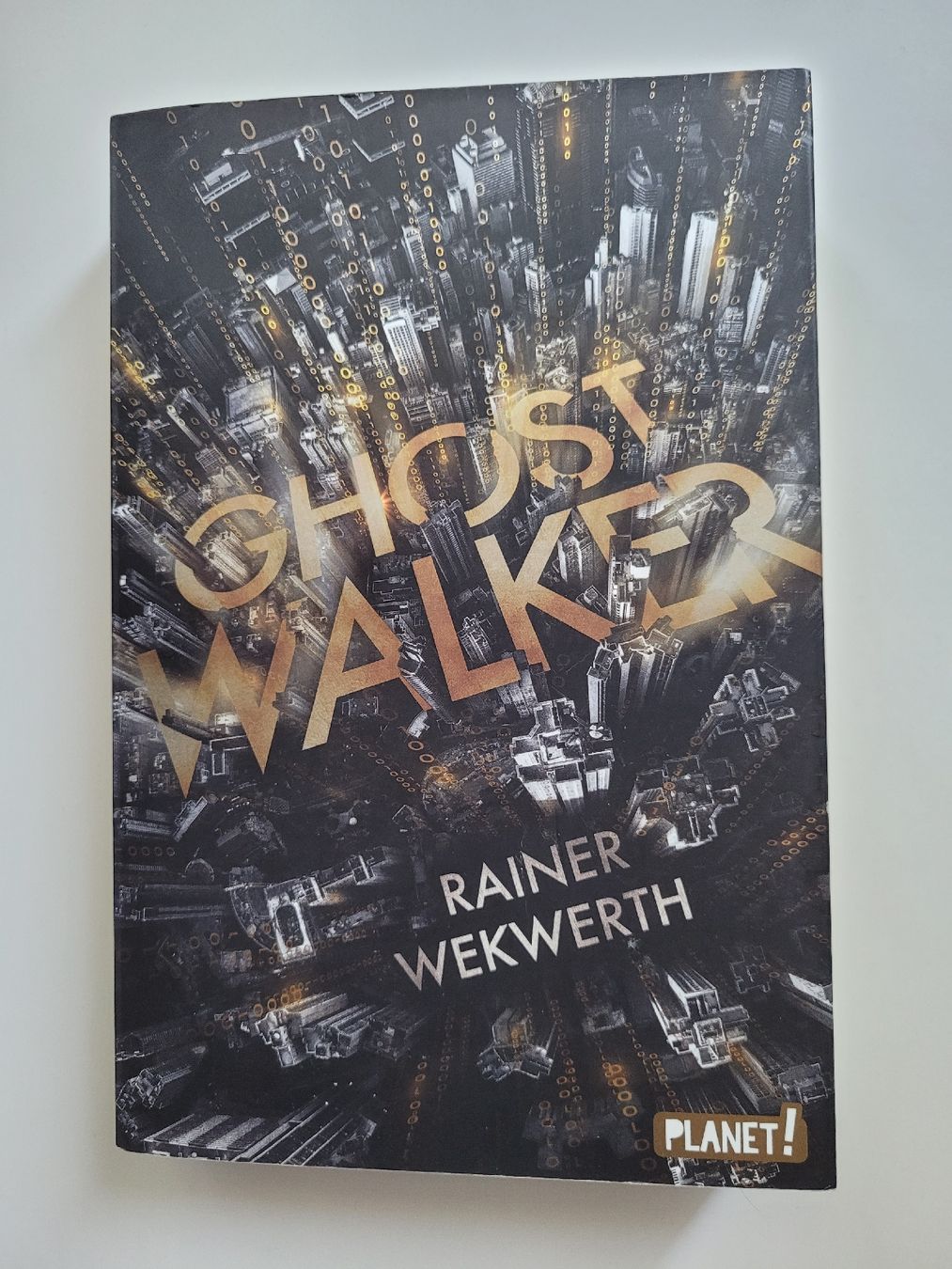 Livres: Ghostwalker von Rainer Wekwerth – D'occasion à Regensdorf par lar_wz5l