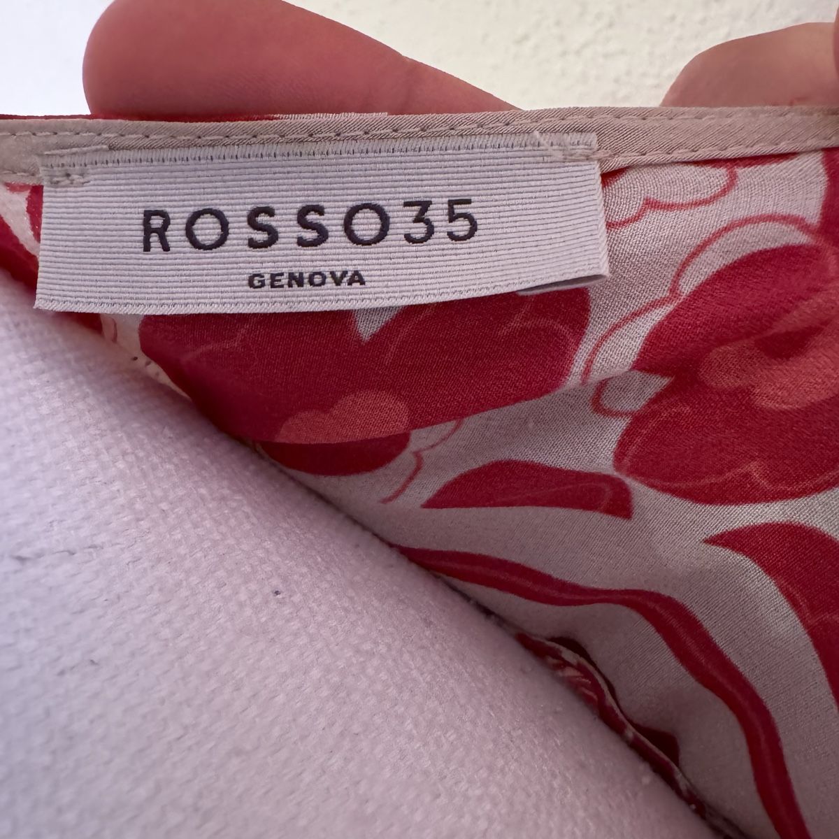 Top: ROSSO35 Design Sommer Top 100% Seide gr.36 – Nuovo (secondo la descrizione) da St. Gallen venduto da mania03 2