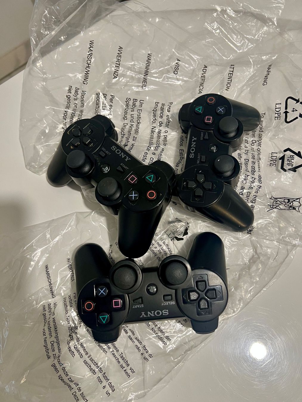 Sony Manettes: PS3 Controllern Ab. 1 FR – D'occasion à Zürich par T.E.B 3