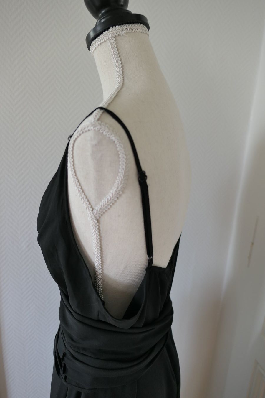 Asos Vestiti: Asos: Robe cocktail noire (taille EU46) – Usato da Geneve venduto da Seven-Peaks-Seconds 4
