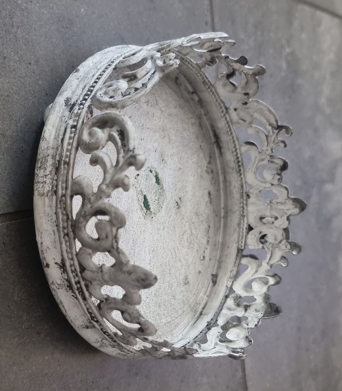 Tutte le decorazioni: Dekoratives Tablet Weiss/Grau Shabby Chic Stil – Usato da Zweidlen venduto da VG159
