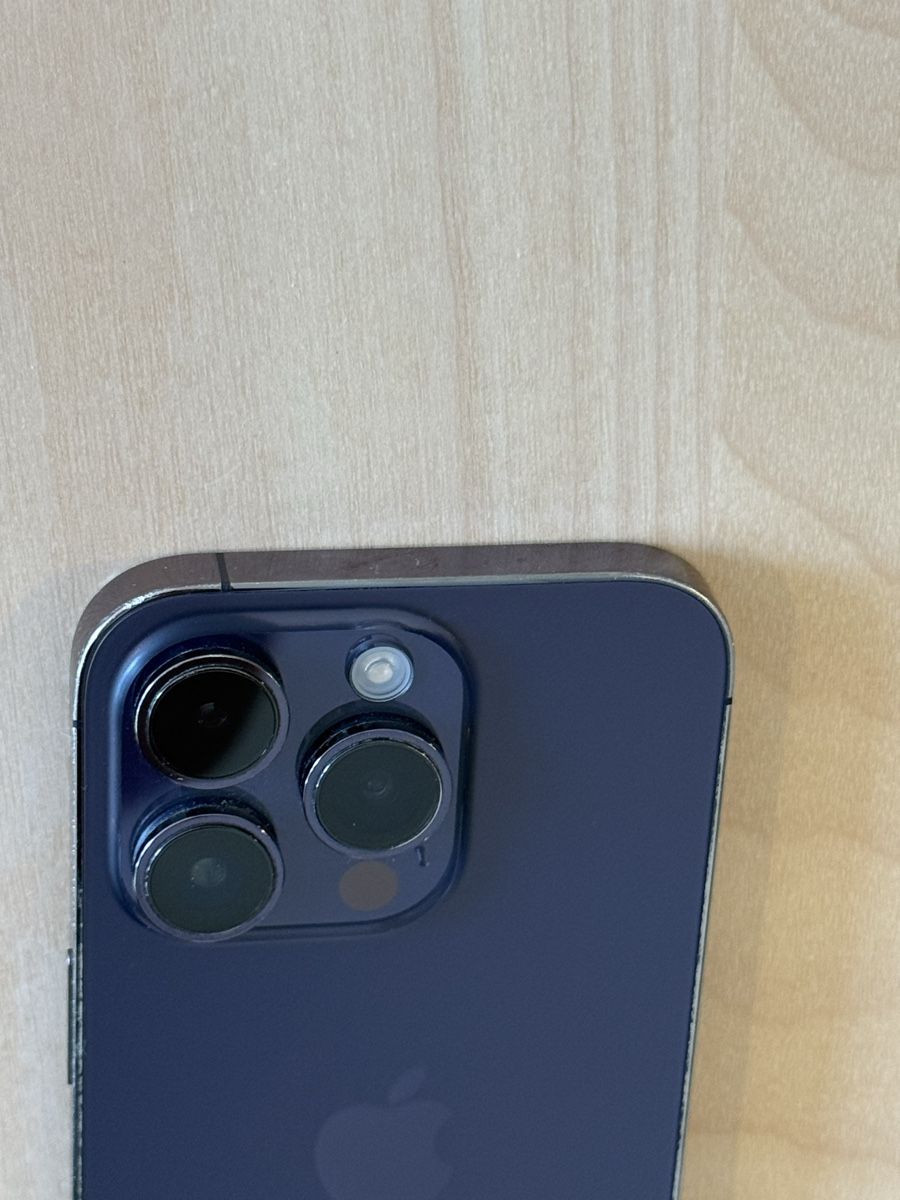 Apple Portables: iPhone 14 Pro 128gb – D'occasion à Zug par NikosKoukos 6