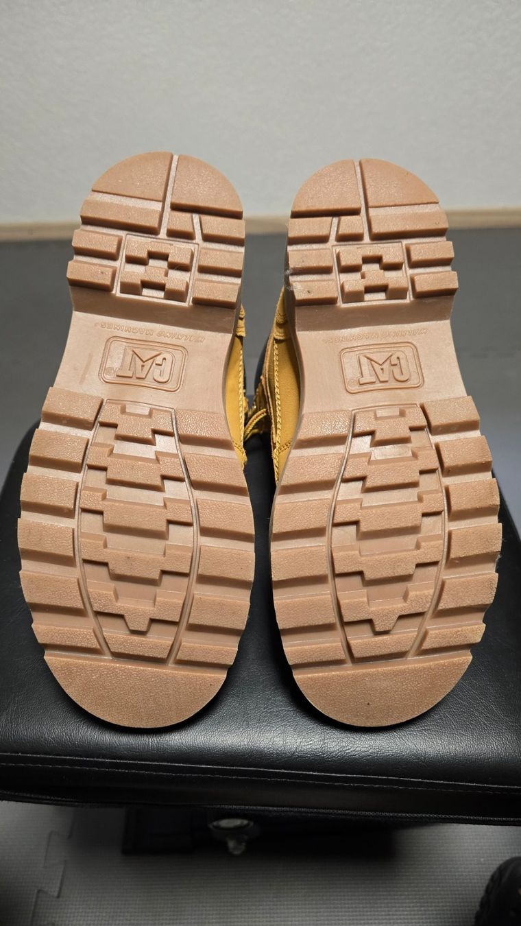 Herrenschuhe: Chaussure Caterpillar - taille 41 – Neu (gemäss Beschreibung) aus Sonvilier von Macban 2