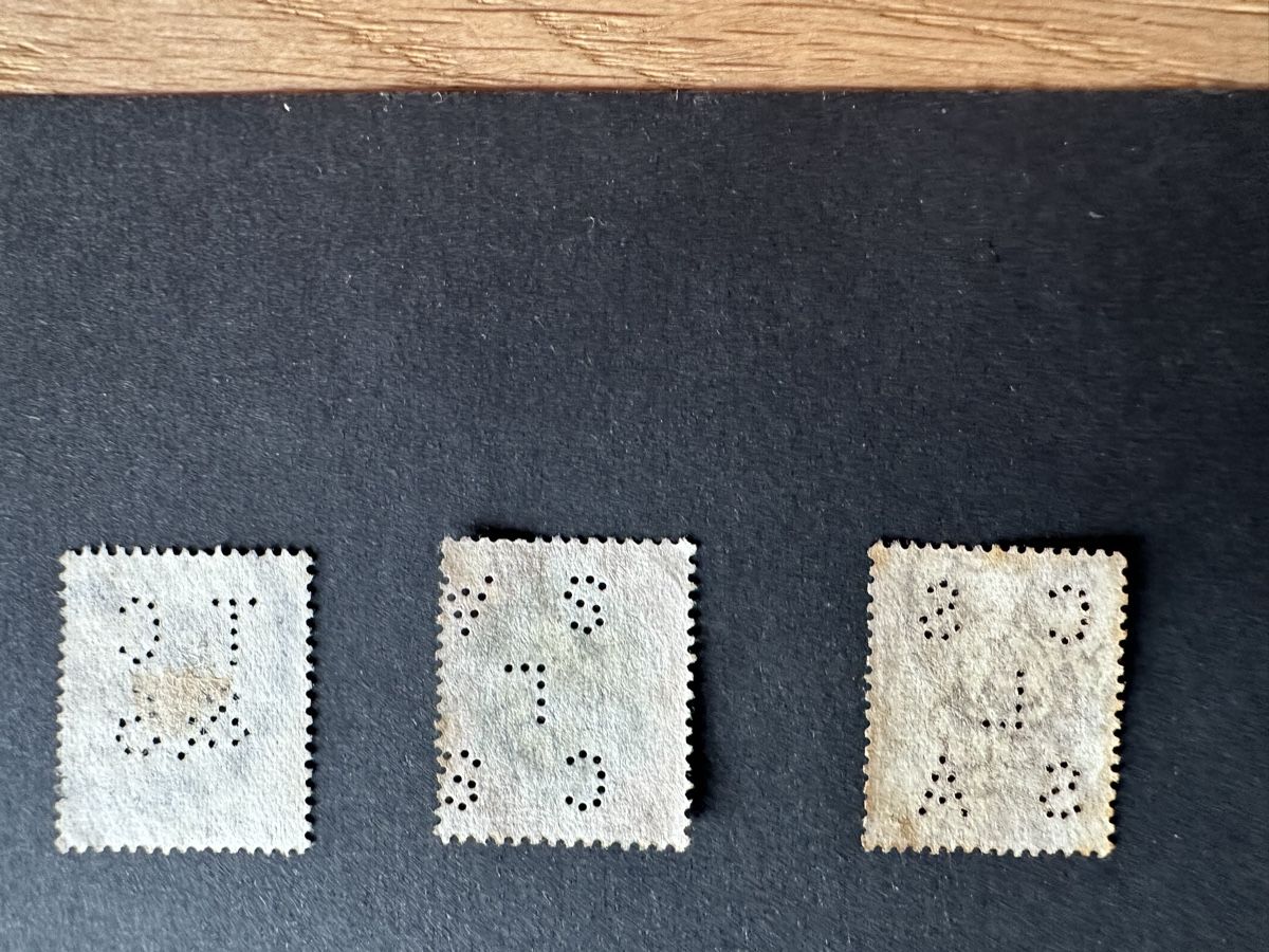 Tous les timbres: England - Perfins ab 1902 – D'occasion à Schmitten / FR par Samsara169 2