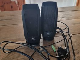 Enceintes Logitech S-120 noires bon état