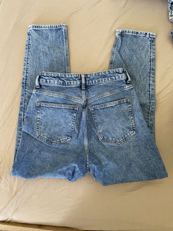 Jean H&M bleu H&M coupe MOM taille 36