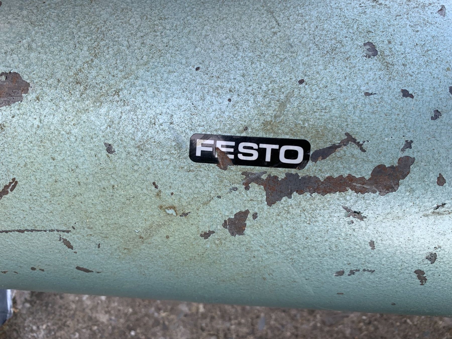 Festo Tutti gli attrezzi: Festo Druckluftzylinder ca 70 cm lang – Usato da Belp venduto da machrismo24 6