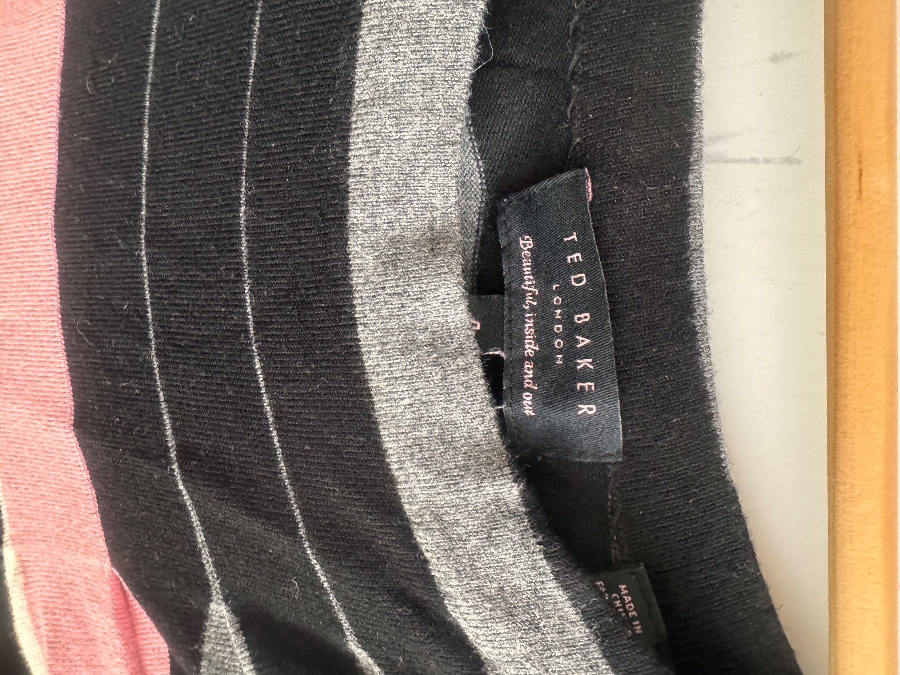 Ted Baker Vestiti: Ted Baker Strickkleid Grösse 40 – Usato da Zürich venduto da Phreni1 3