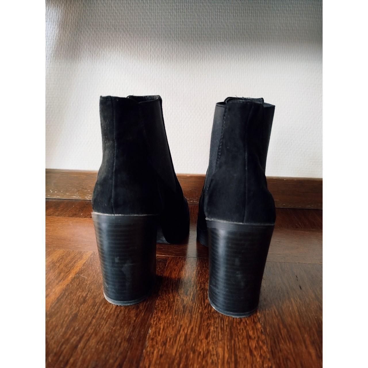 Primark Scarpe da donna: Chelsea-Boots / schwarze Stiefeletten  – Usato da St. Gallen venduto da jbu_ns6v 4