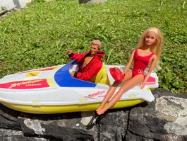 Baywatch Boot mit Ken & Barbie, 90er Jahre