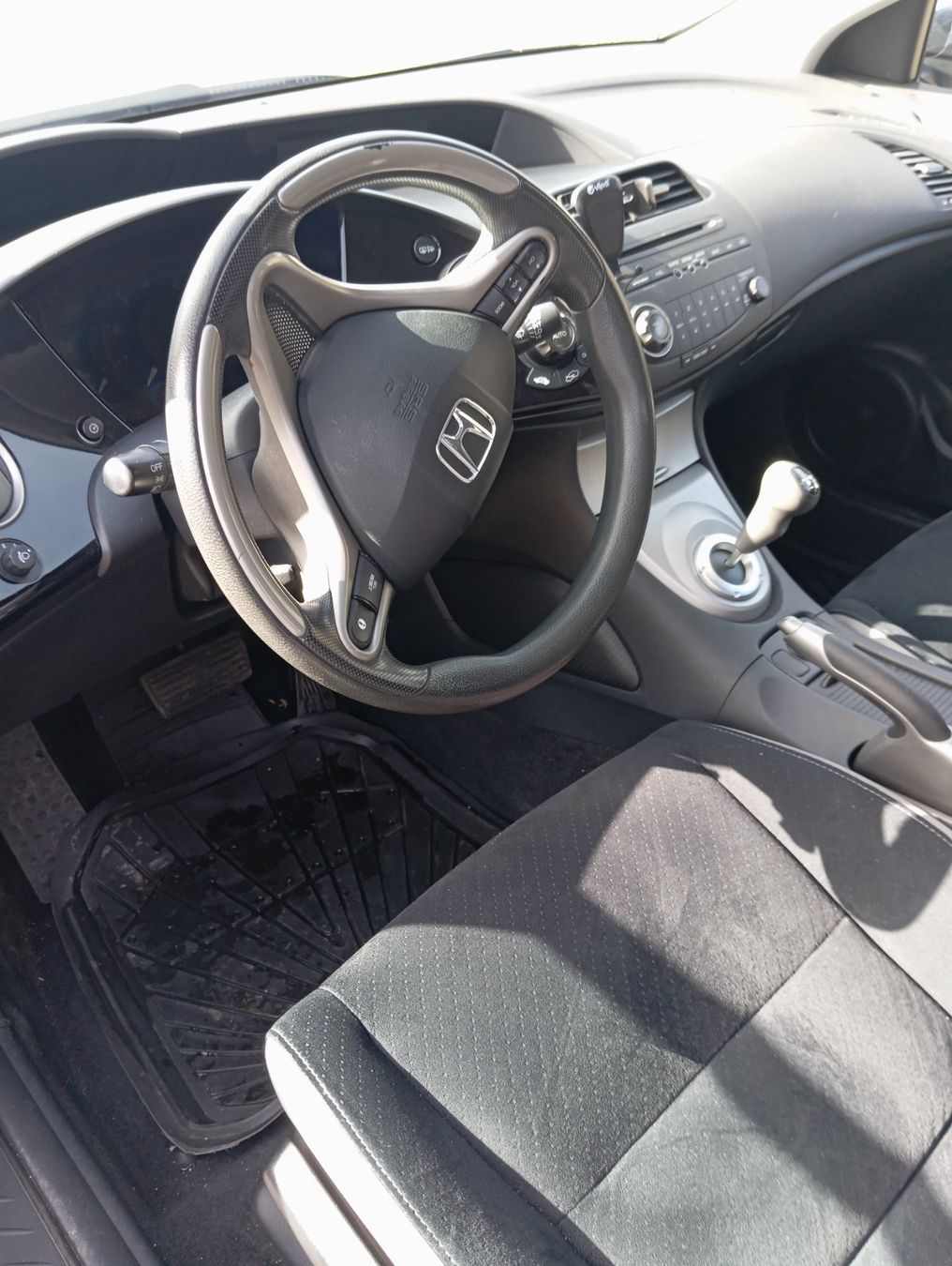 Honda Automobili: Honda Civic 1.8 Automatisch Getriebe – Usato da Turtmann venduto da Georgi8501 3