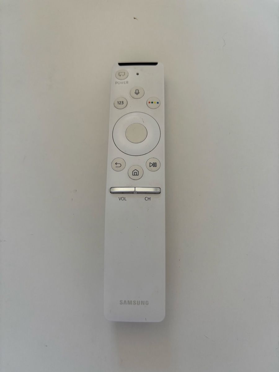 Fernbedienungen: Télécommande Samsung blanche occasion – Gebraucht aus La Chaux-de-Fonds von DANIELA19961996