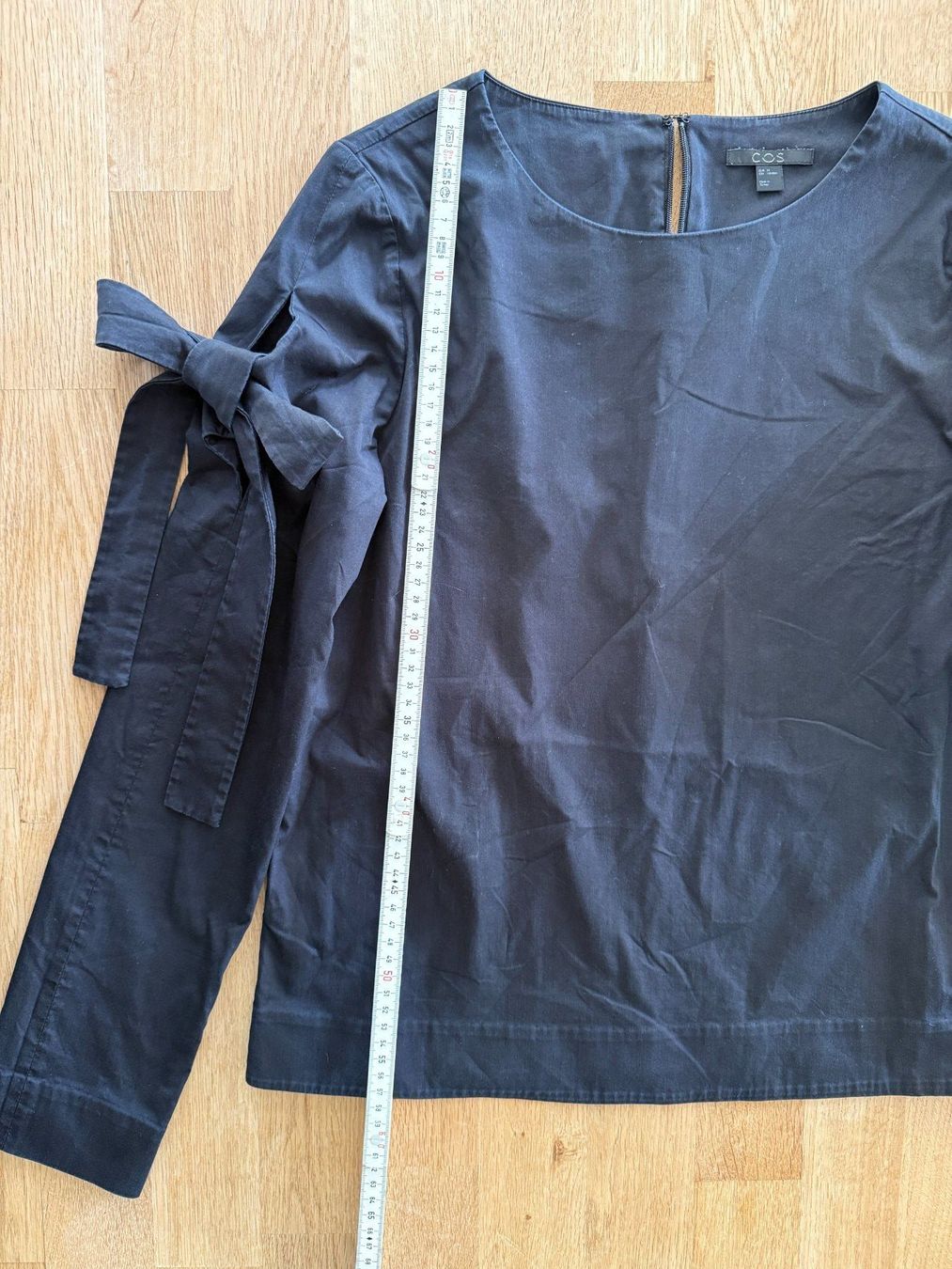 Cos Camicette: Spende Theodora Stiftung - COS - Bluse mit Bindearmen -Gr34 – Usato da Fällanden venduto da La_Natie 3