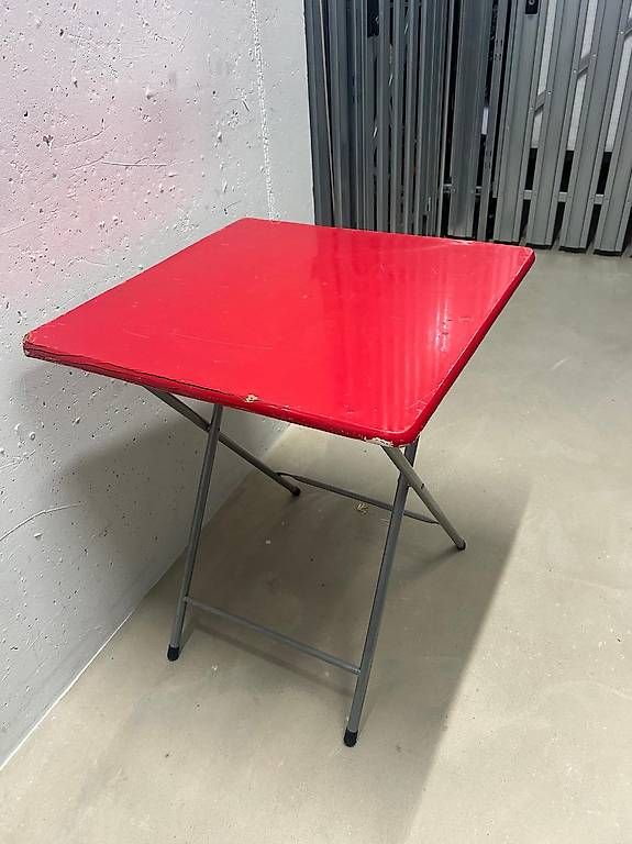 Tavoli: Roter klappbarer Balkontisch  – Usato da Basel venduto da Hola611