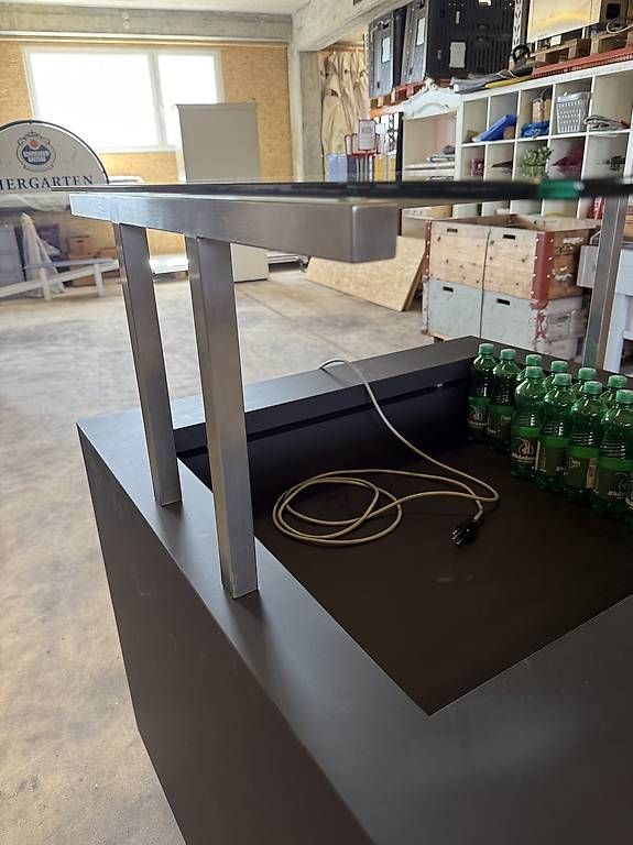 Vitrinen: Neuwertige Getränkevitrine / Kühlvitrine  – Gebraucht aus Burgdorf von dkwhummel 3