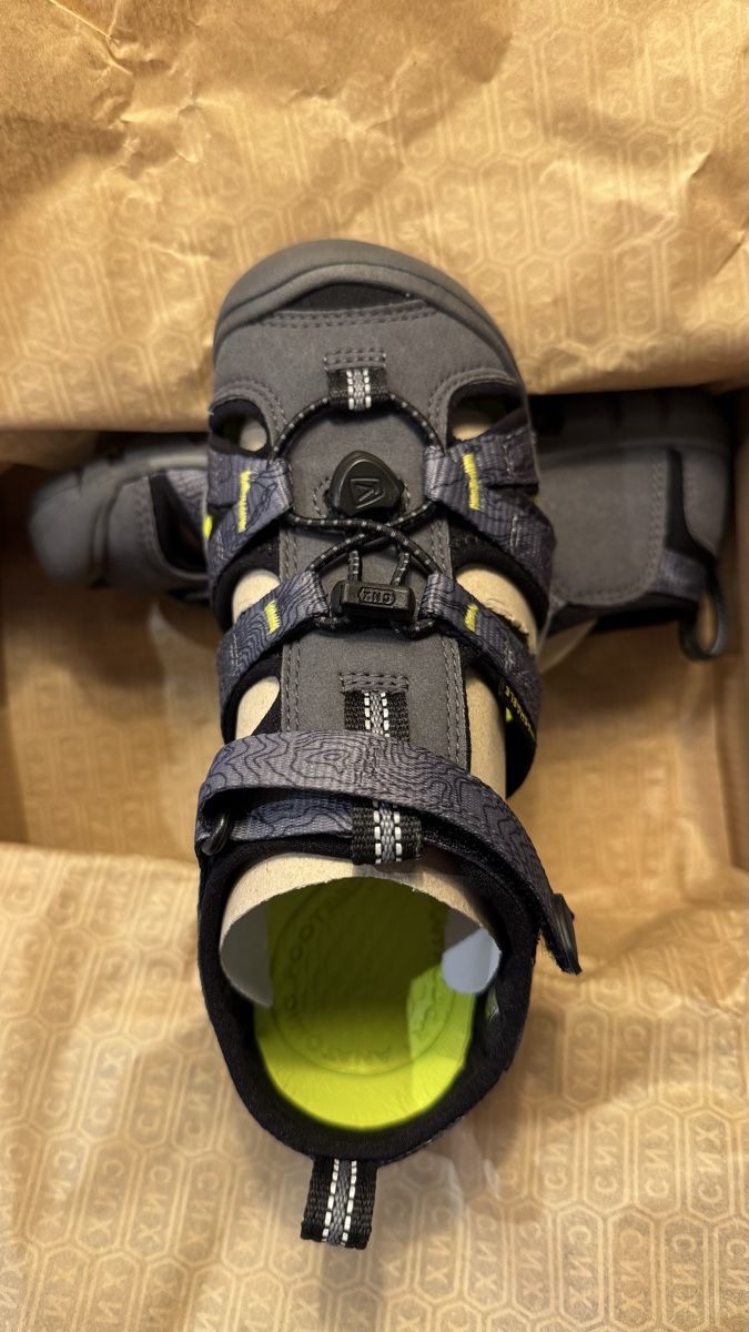 Keen Scarpe per ragazzi: Sandalen Keen Gr.32-33 – Nuovo e nell'imballaggio originale da Zürich venduto da nadyasuv 2